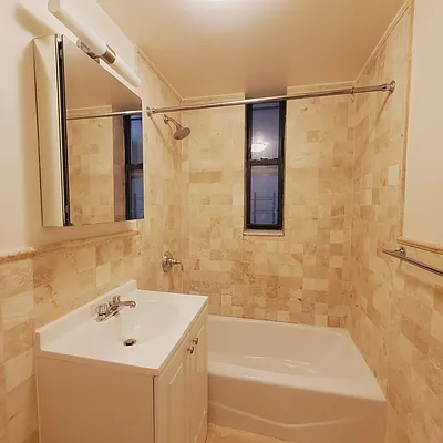 Rented by New York Residence | media 9