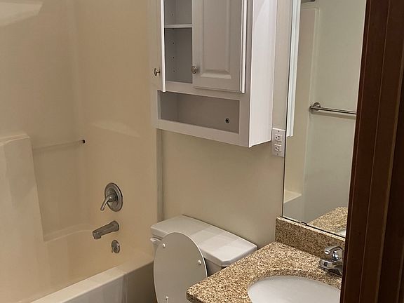 1961 Delwin St APT 5, Cape Girardeau, MO 63701 | Zillow
