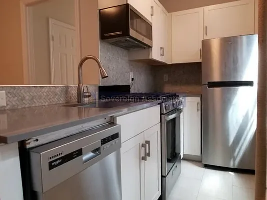 Rented by Sovereign Associates | media 4