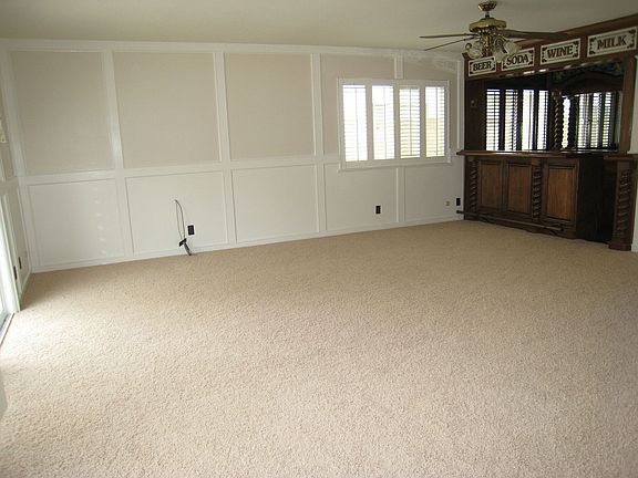 Entertaning Family Room