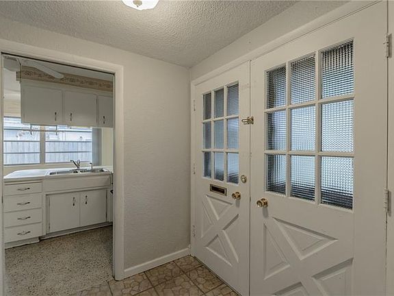 2nd image of 2707 Woodland Hills Ave
