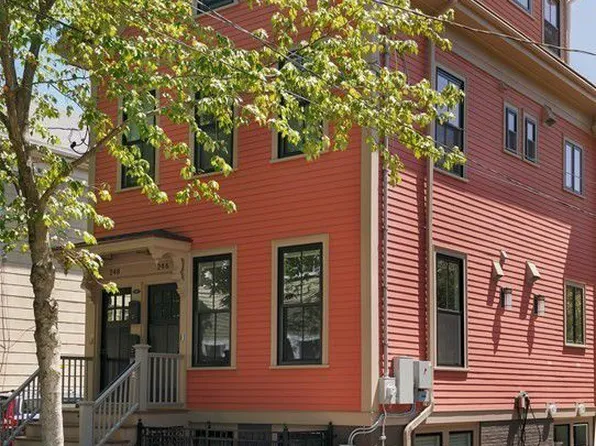 246 Norfolk St #246, Cambridge, MA 02139