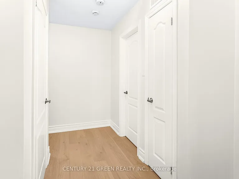 2427 Greenwich Dr — Photo 23