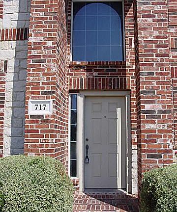 4th image of 717 Daisy Dr