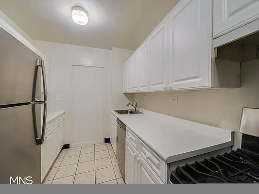 Rented by MNS Marketing | media 22