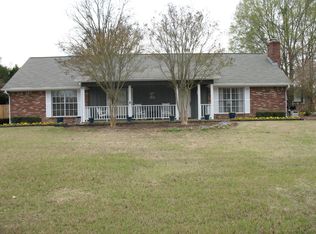 400 Banyan Rd, Starkville, MS 39759