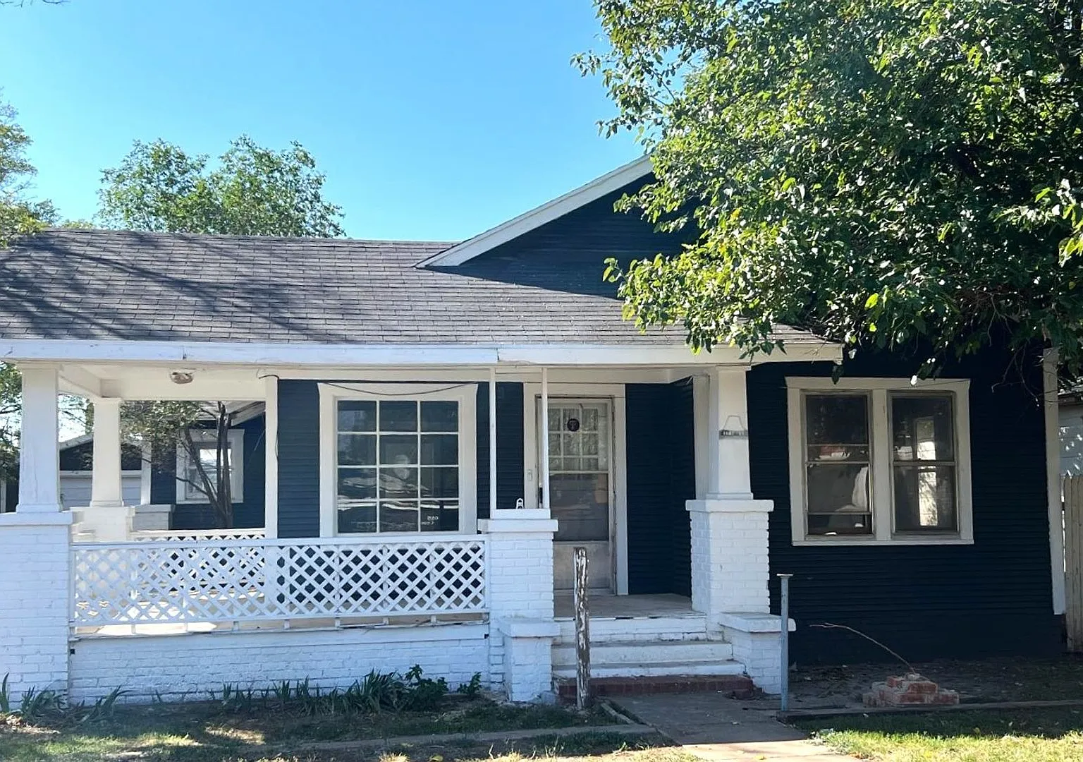 $0 First Month's Rent / $0 Deposit at Move-in — Photo 2
