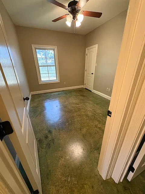 3 bed, 1350 sqft, $1,600 — Photo 2