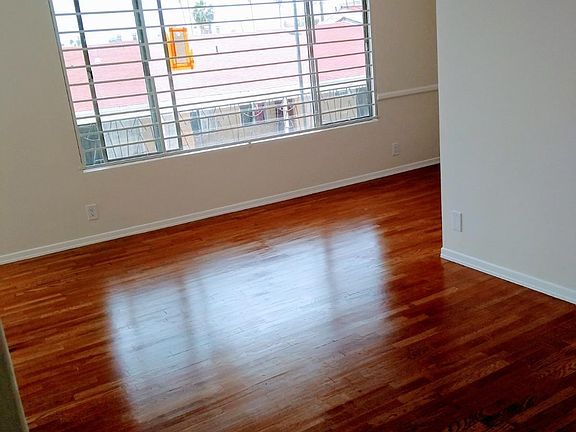 4th image of 1440 Logan St #8