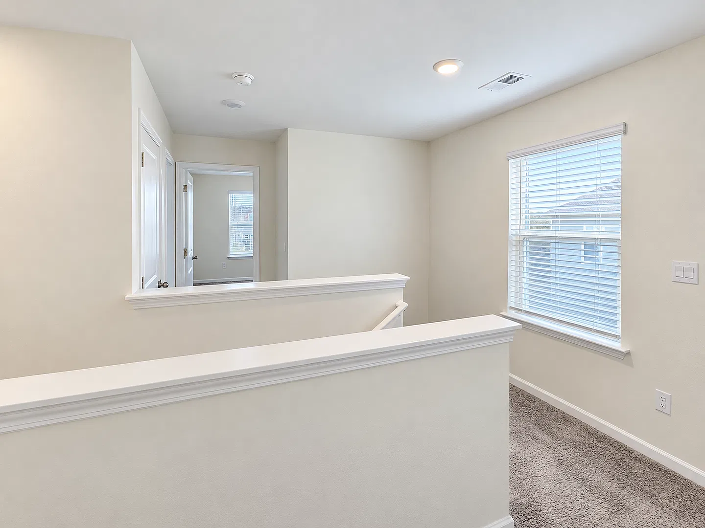 Spacious 4-Bedroom Home in Paddock Point Modern Living, Open Floor Plan & Community Pool! — Photo 4