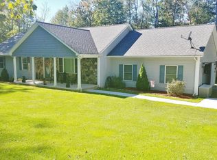 15 Woodbine Dr, Waymart, PA 18472