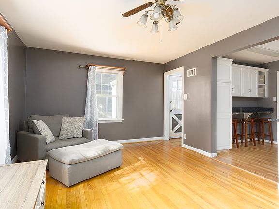 5th image of 1324 Campbell Ave