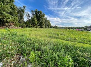 1115 W Rosewood Dr, Scottsburg, IN 47170