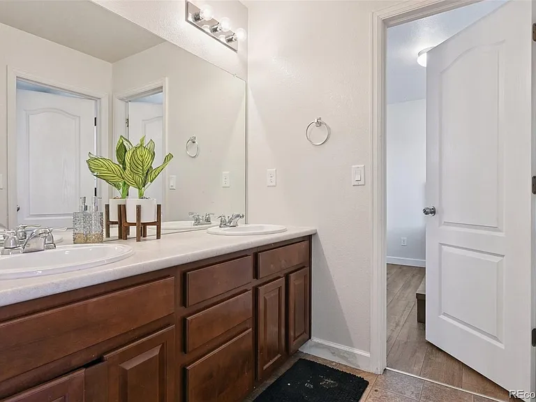 24368 E Brandt Ave — Photo 16