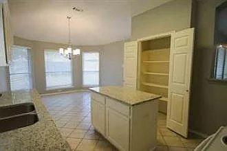 2932 Dover Dr — Photo 13