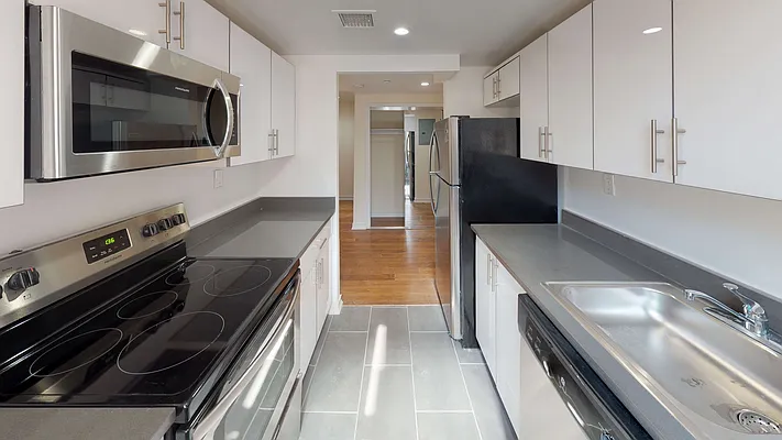 Rented by Metro Garden Realty NYC | media 21