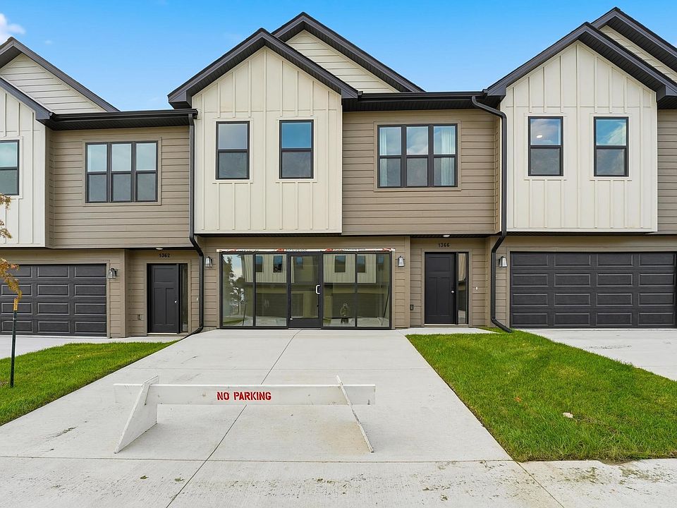 1st image of 1366 Meadow Rose Pl
