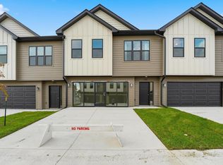 1366 Meadow Rose Pl, Waukee, IA 50263