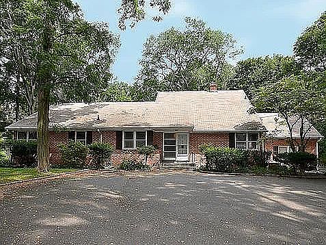 2nd image of 7 Jagger Dr