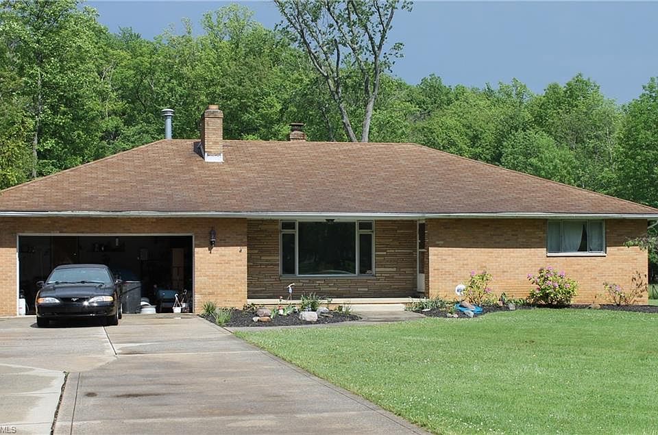 2nd image of 8349 Broadview Rd