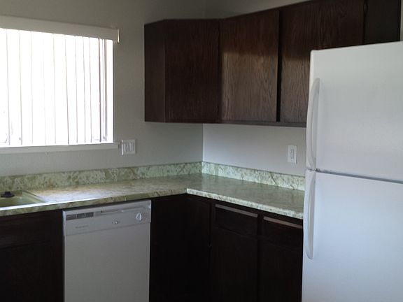 4th image of 225 Veeder Dr