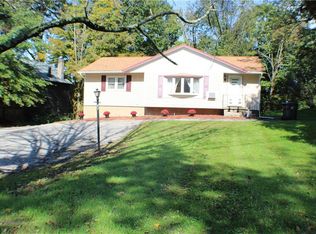 12 Pine Hill Rd, Chester, NY 10918