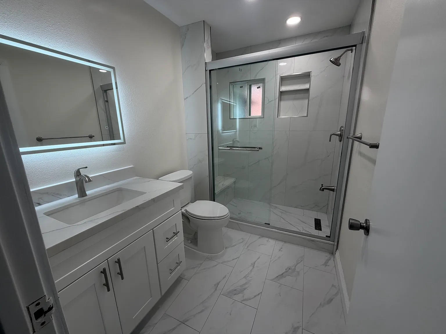 1 bed, 640 sqft, $2,995 — Photo 2