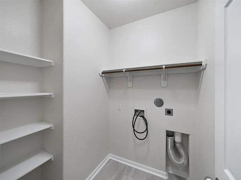 2719 Skyview Long Dr — Photo 24