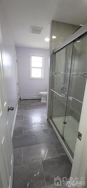 4 bed, 2.0 bath, $4,700 — Photo 2