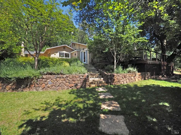 22549 River Road, Geyserville, CA 95441