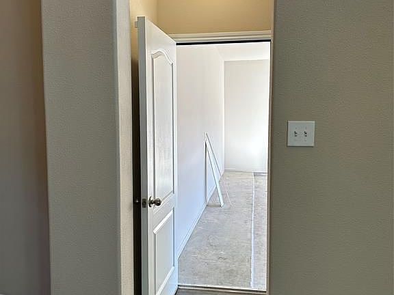 4th image of 7810 Taronga Ln