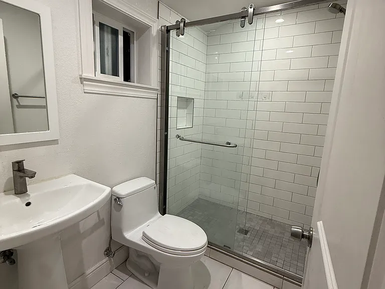45 Grand Blvd #B — Photo 10