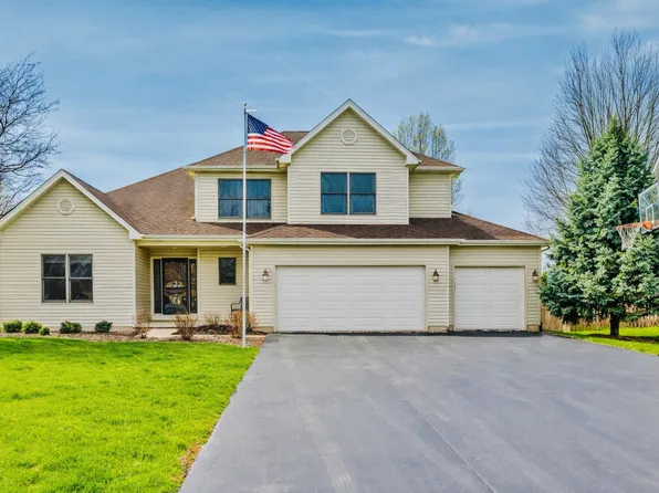 203 Cambridge Ct, Oswego, IL 60543