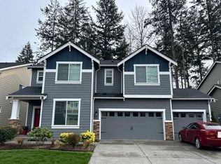 17609 Crossing Dr E, Puyallup, WA