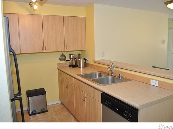 Plenty of storage in this sweet kitchen.