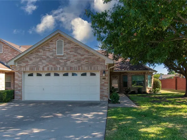 9137 Darby Ln, Woodway, TX 76712