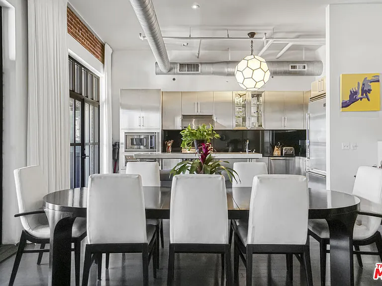 1645 Vine St #1007 — Photo 8