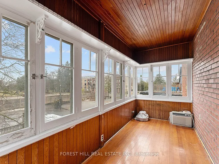 36 Arnold Cres #UPPER — Photo 30