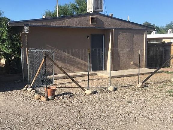 3rd image of 3620 E Monte Vista Dr