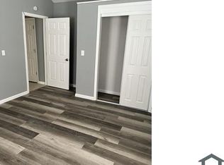 2420 La Salle Dr, Alton, IL