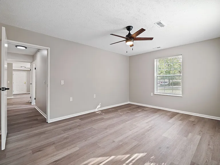 Cherry Tree Village Apartments — Photo 234
