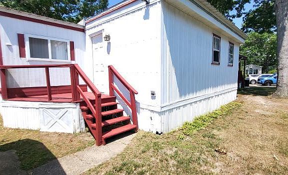 2nd image of 105 Cedar Ln