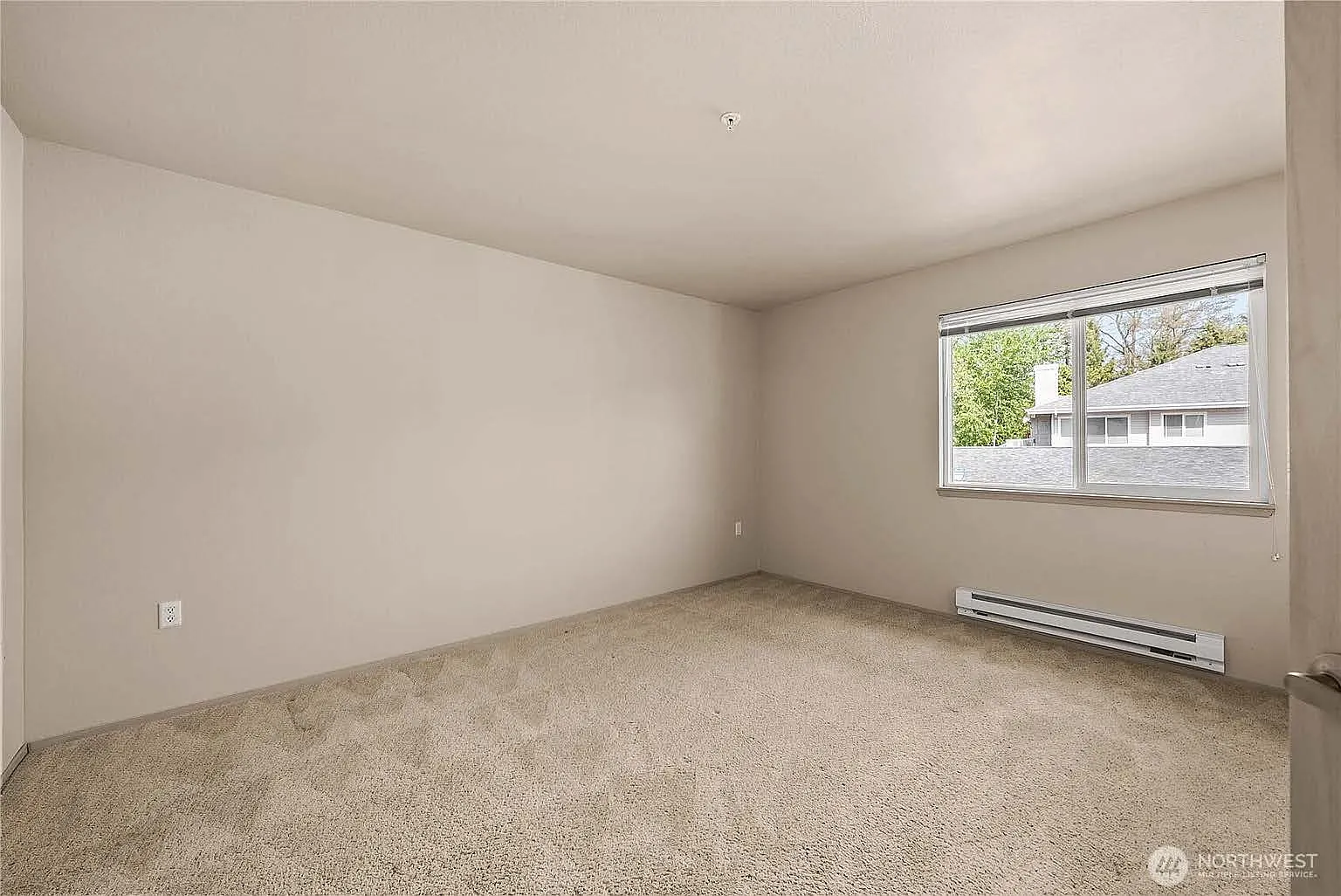 2 bed, 1032 sqft, $2,500 — Photo 3