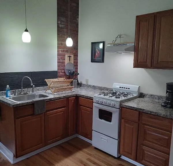 139 Traver Rd #B — Photo 9