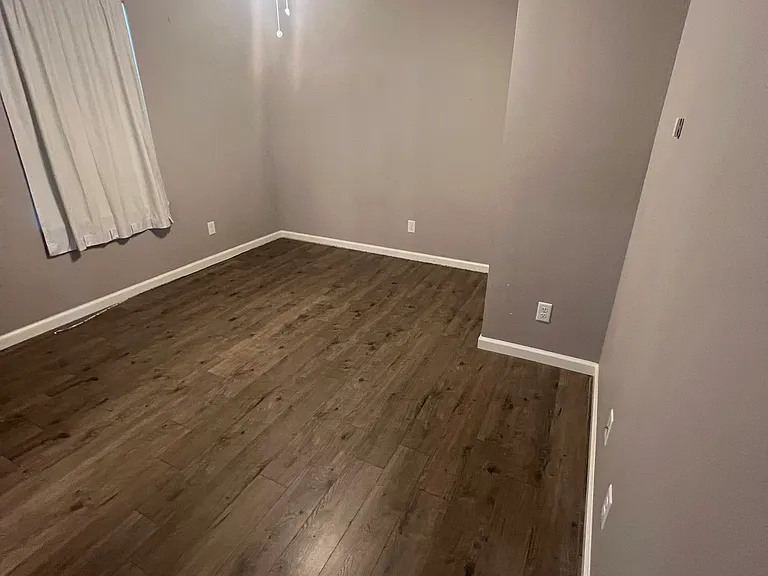 1009 E Moore Ave — Photo 10