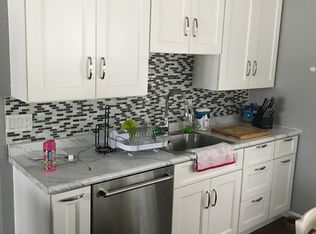 118 Meridan Rd, Levittown, NY 11756