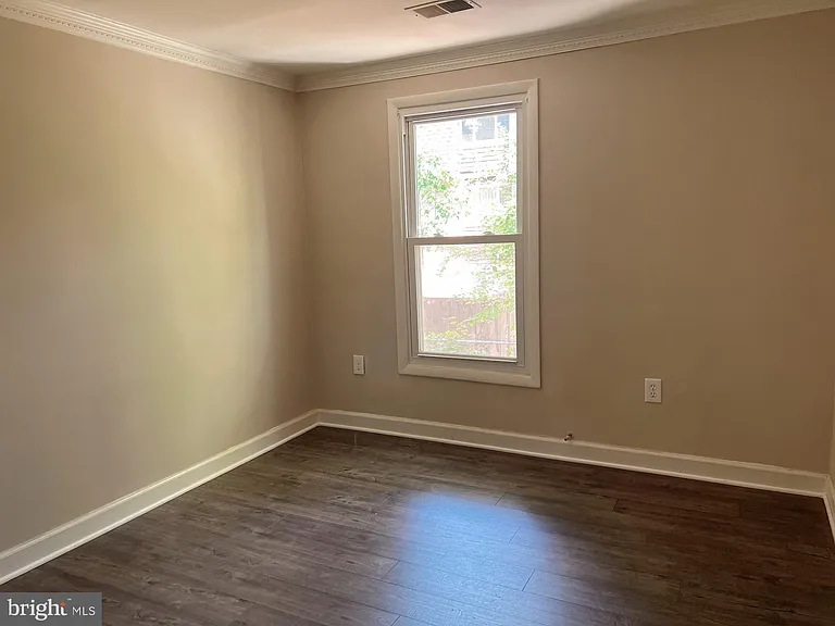 118 Middle Point Ct — Photo 13