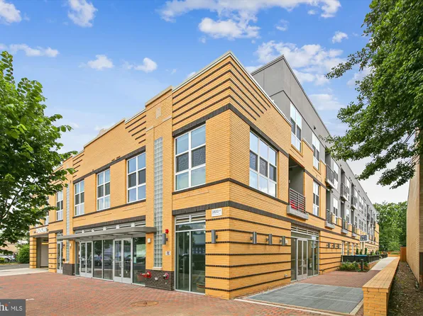 1800 Mount Vernon Ave #301, Alexandria, VA 22301