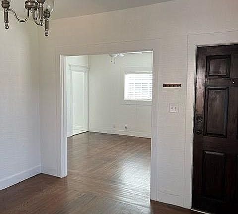 4th image of 4211 53rd St