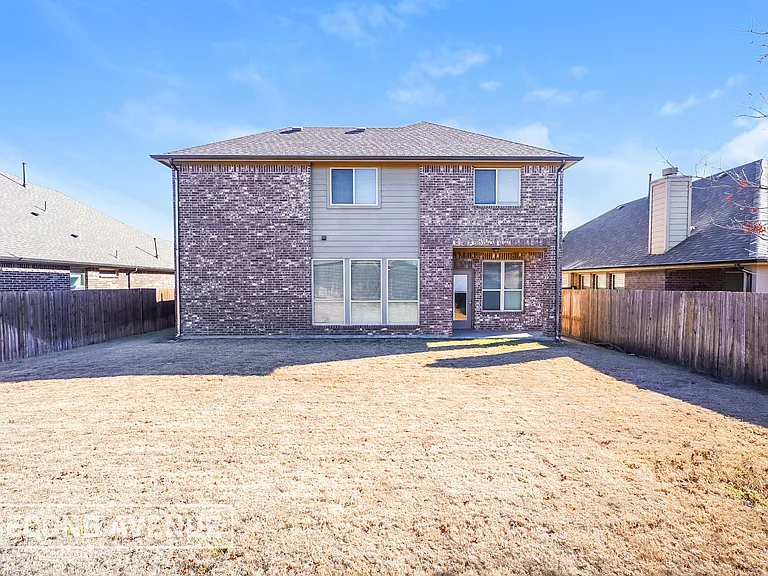 401 Bamborough Dr — Photo 20